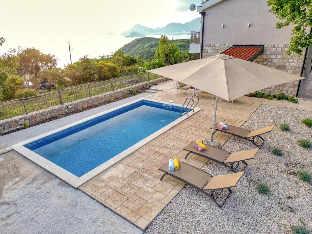 Seaview Lavanda With Pool Villa *